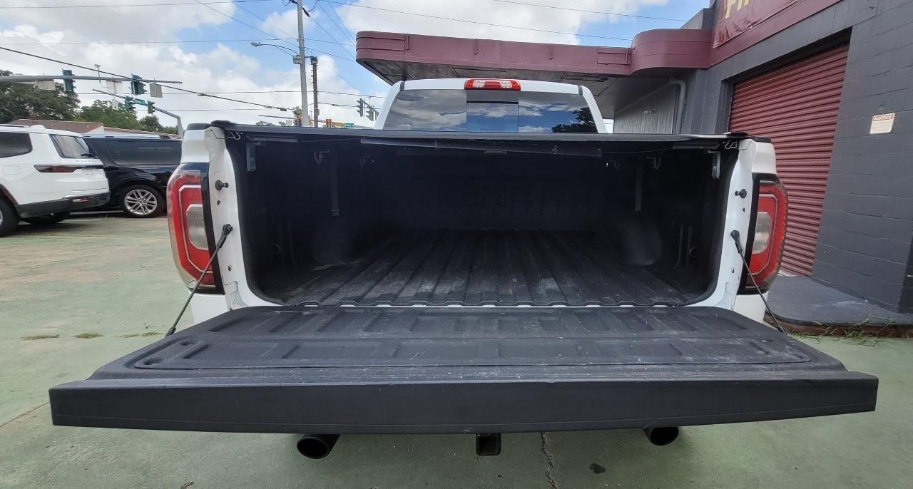 2018 GMC Sierra 1500 SLT - Photo 18