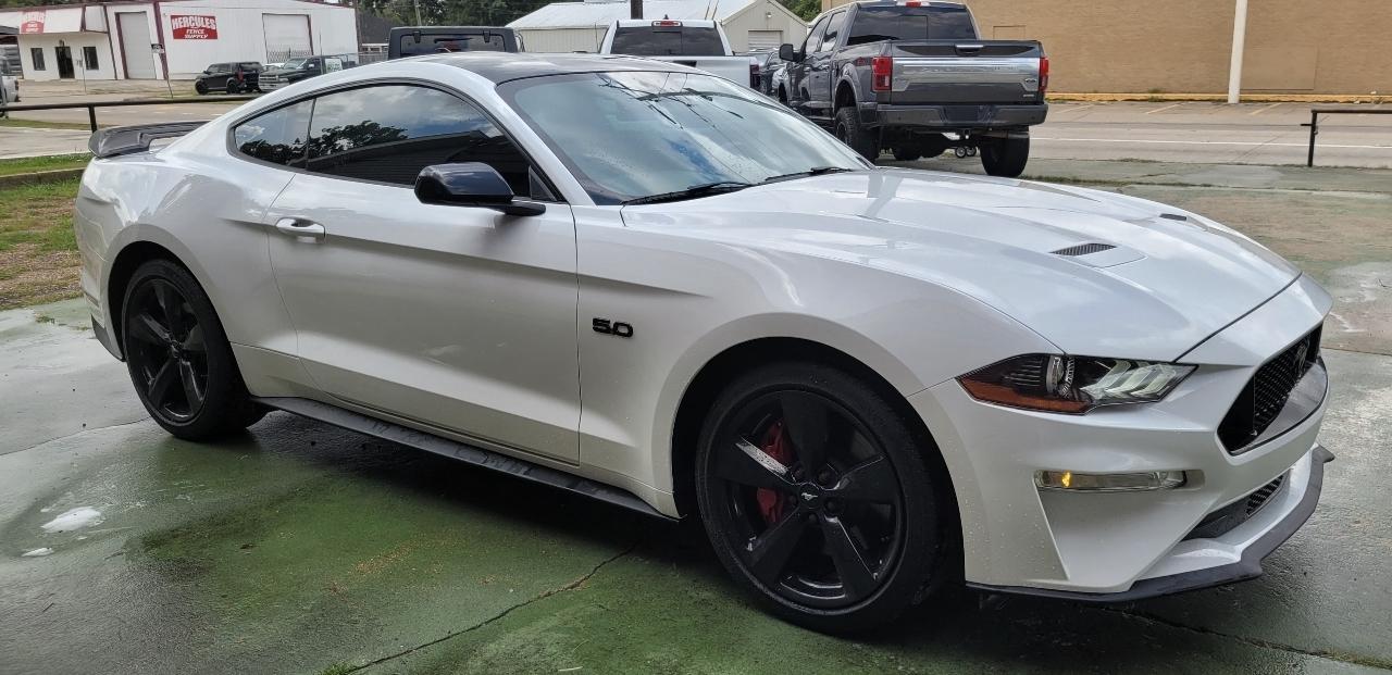 2022 Ford Mustang GT Premium - Photo 8