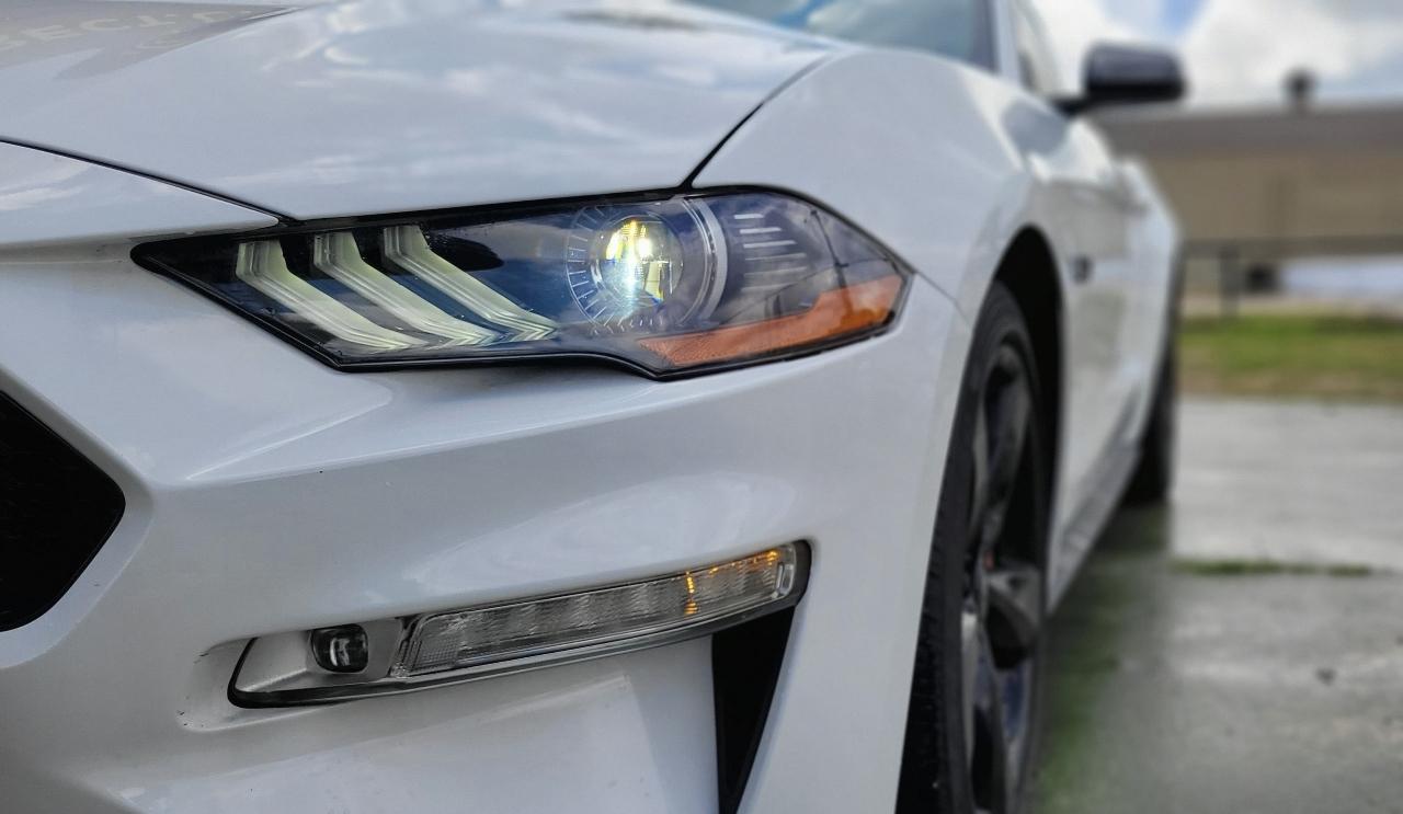 2022 Ford Mustang GT Premium - Photo 12