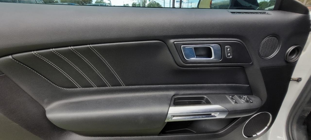 2022 Ford Mustang GT Premium - Photo 18
