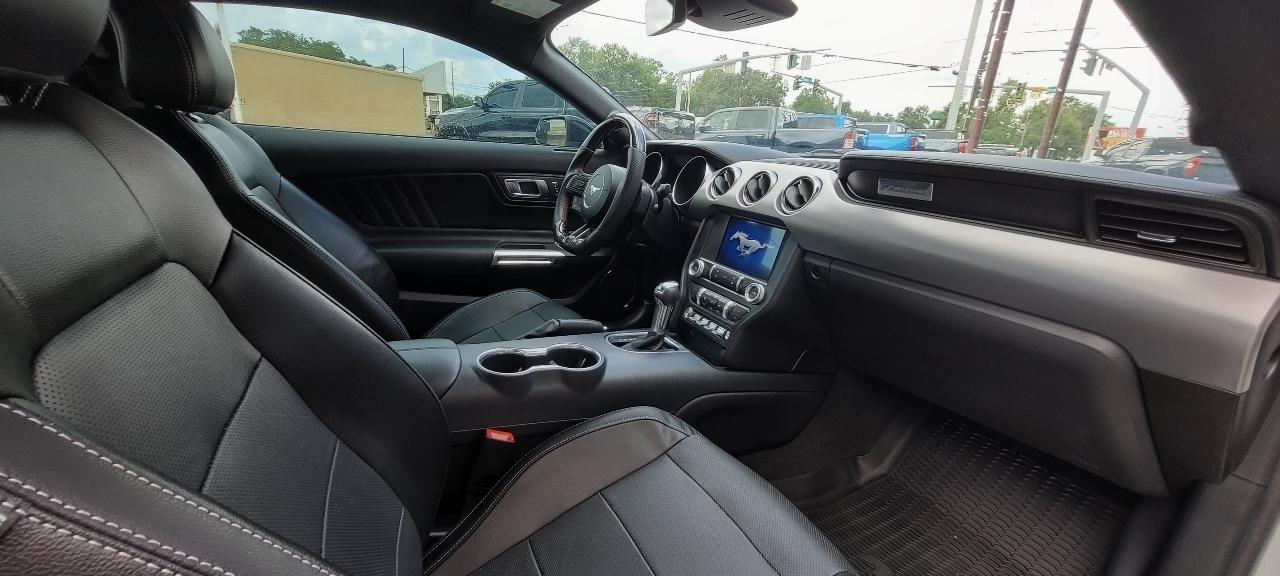 2022 Ford Mustang GT Premium - Photo 21
