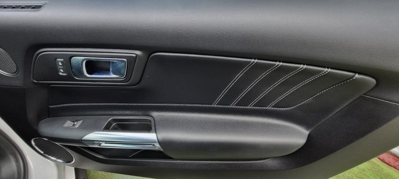 2022 Ford Mustang GT Premium - Photo 23