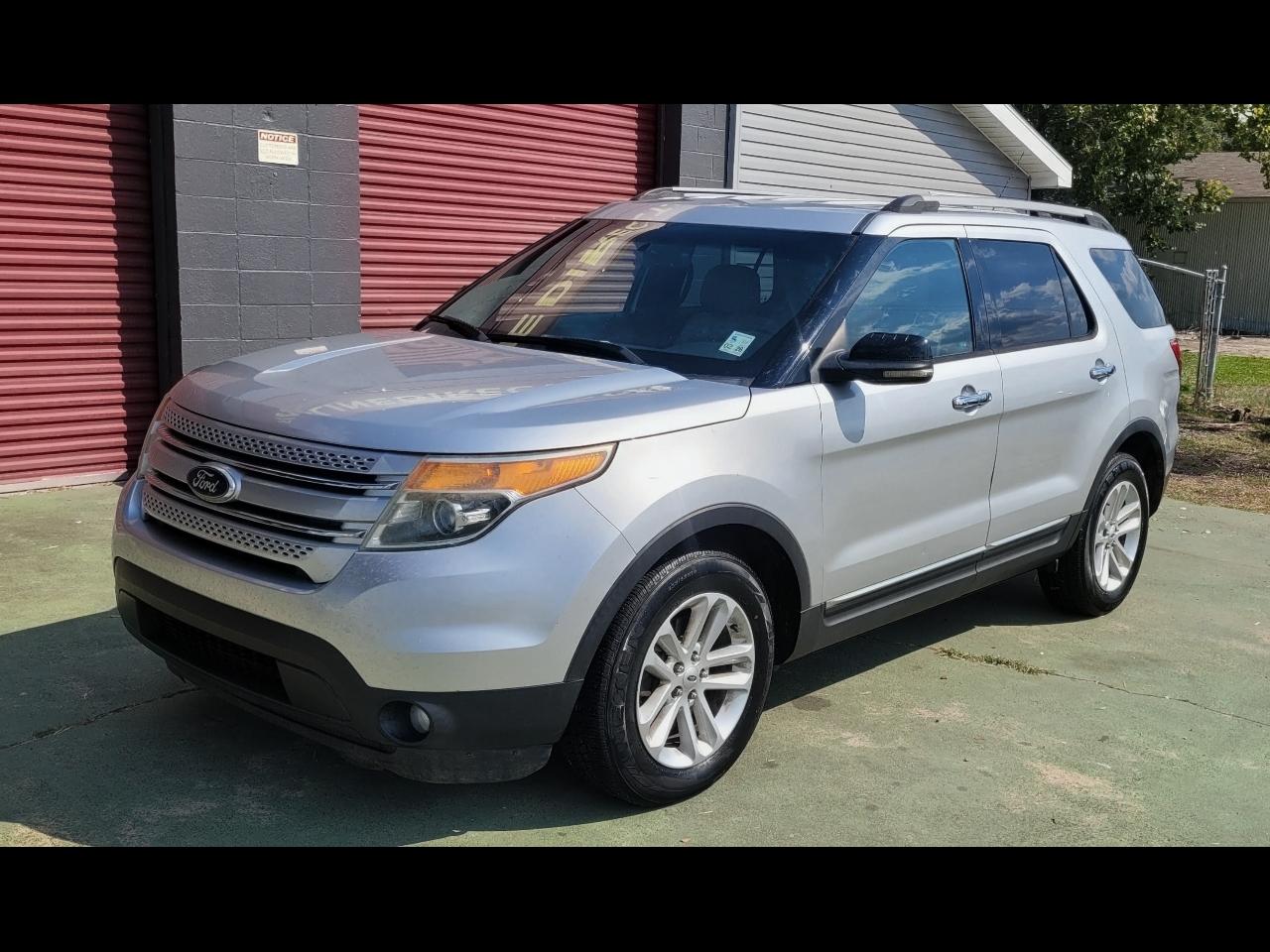 2013 Ford Explorer FWD 4dr XLT