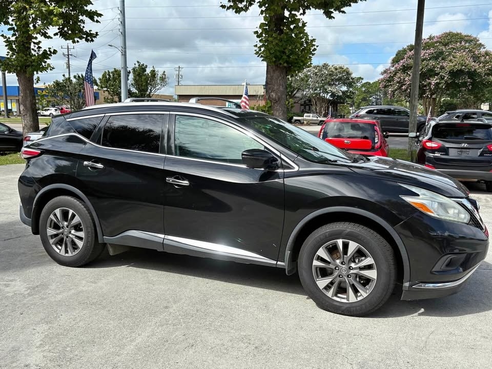 2017 Nissan Murano SL's photo