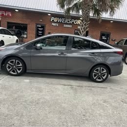 2022 Toyota Prius LE