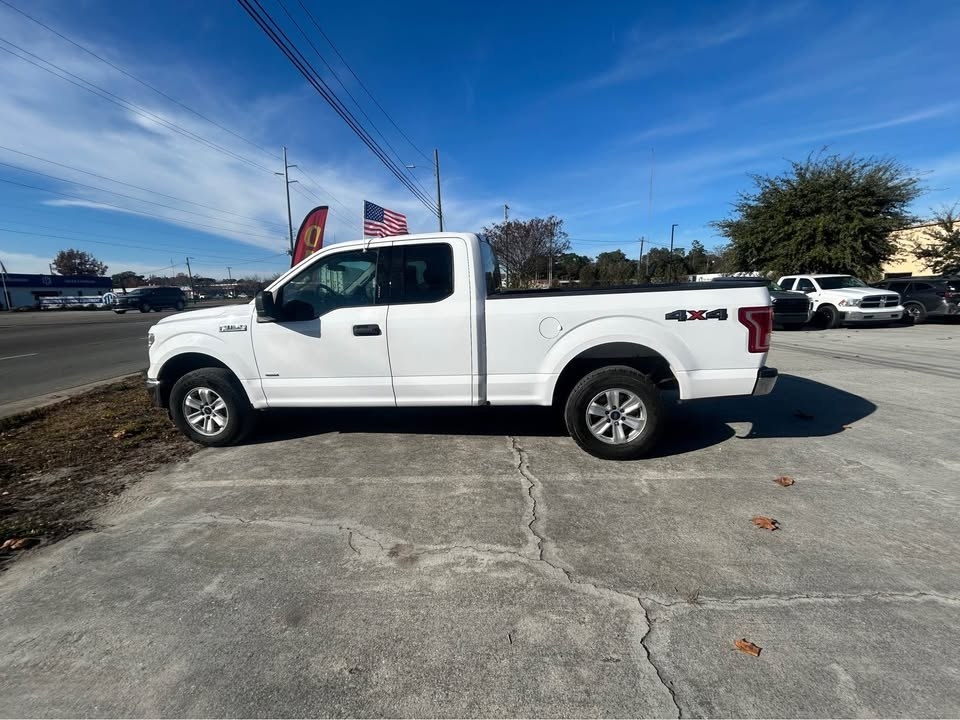 2017 Ford F-150 XL SuperCab 8-ft. Bed 4WD