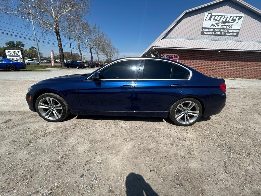 2018 BMW 3-Series 330i SULEV Sedan