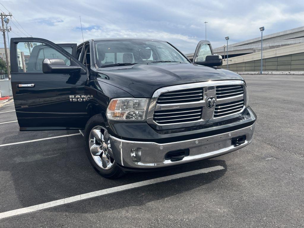 2016 RAM 1500 SLT Crew Cab SWB 4WD