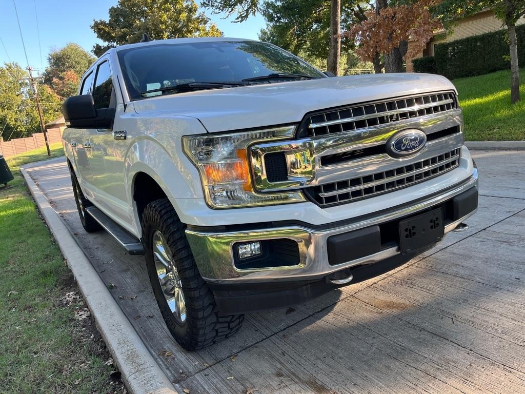 Ford F-150 photo 2