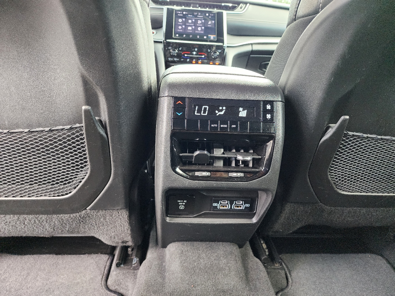 Jeep Grand Cherokee L  2024 Jeep Grand Cherokee L  2024