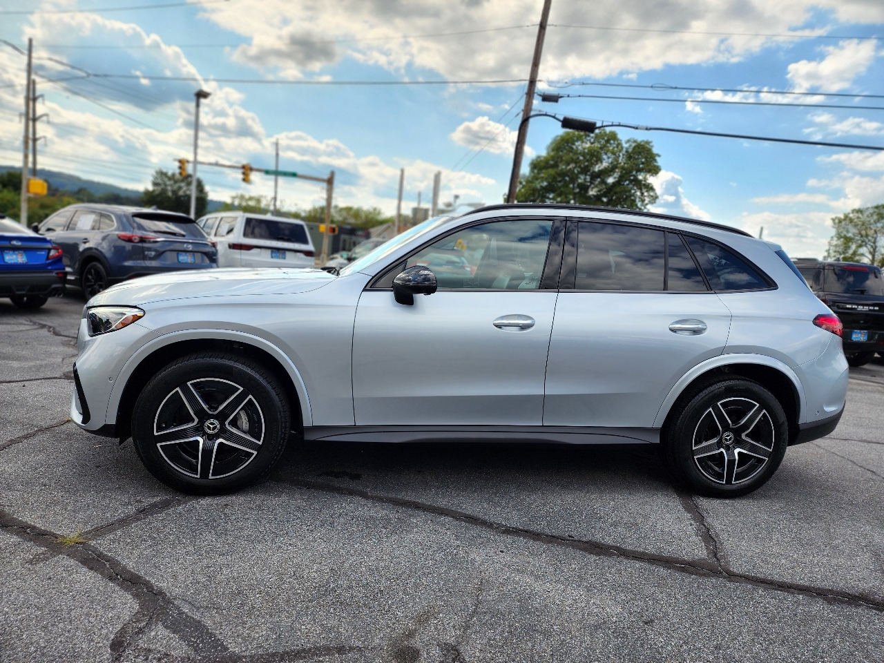 Mercedes-Benz GLC-Class  2024 Mercedes-Benz GLC-Class  2024
