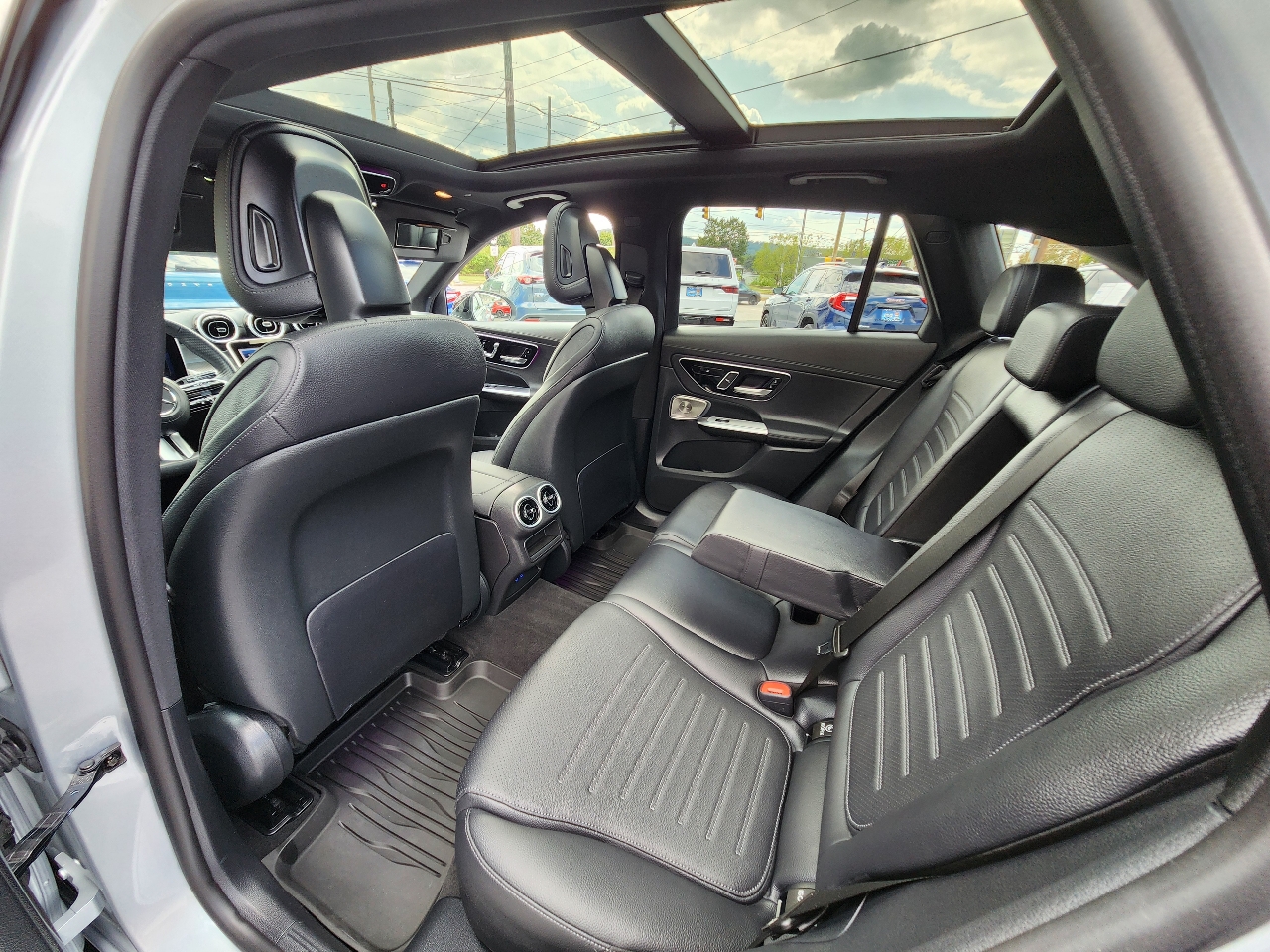 Mercedes-Benz GLC-Class  2024 Mercedes-Benz GLC-Class  2024