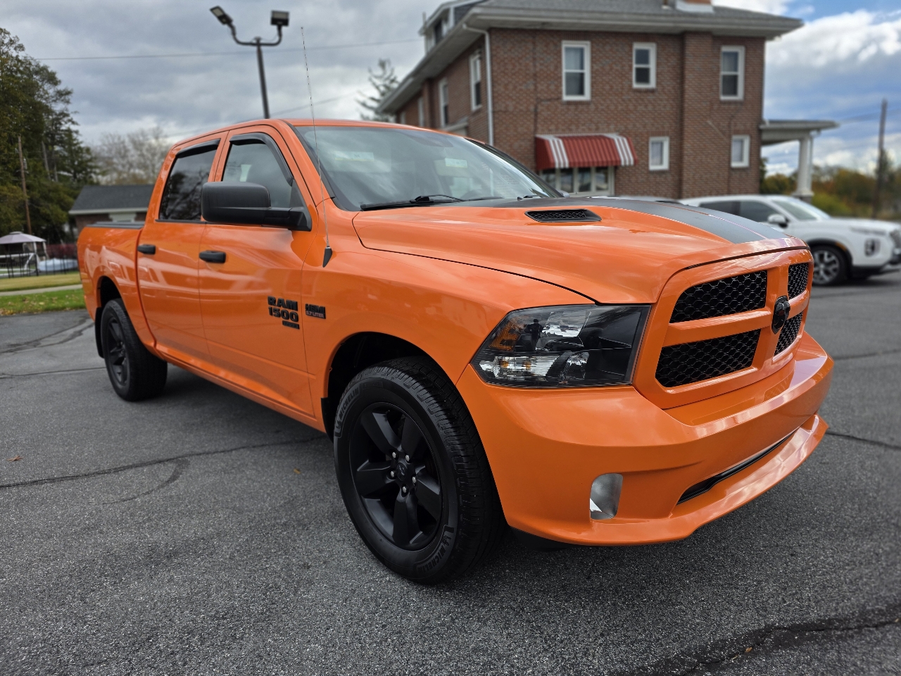 2019 RAM 1500 Classic SPORT