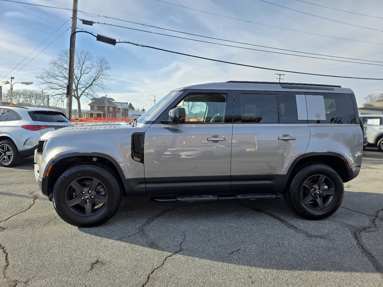 Land Rover Defender  2022