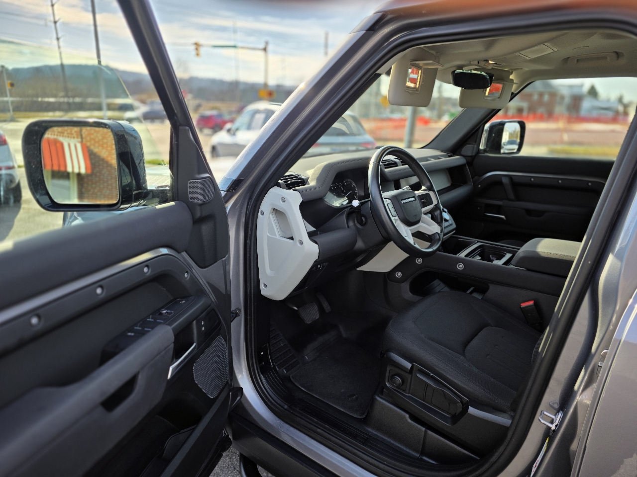 Land Rover Defender  2022