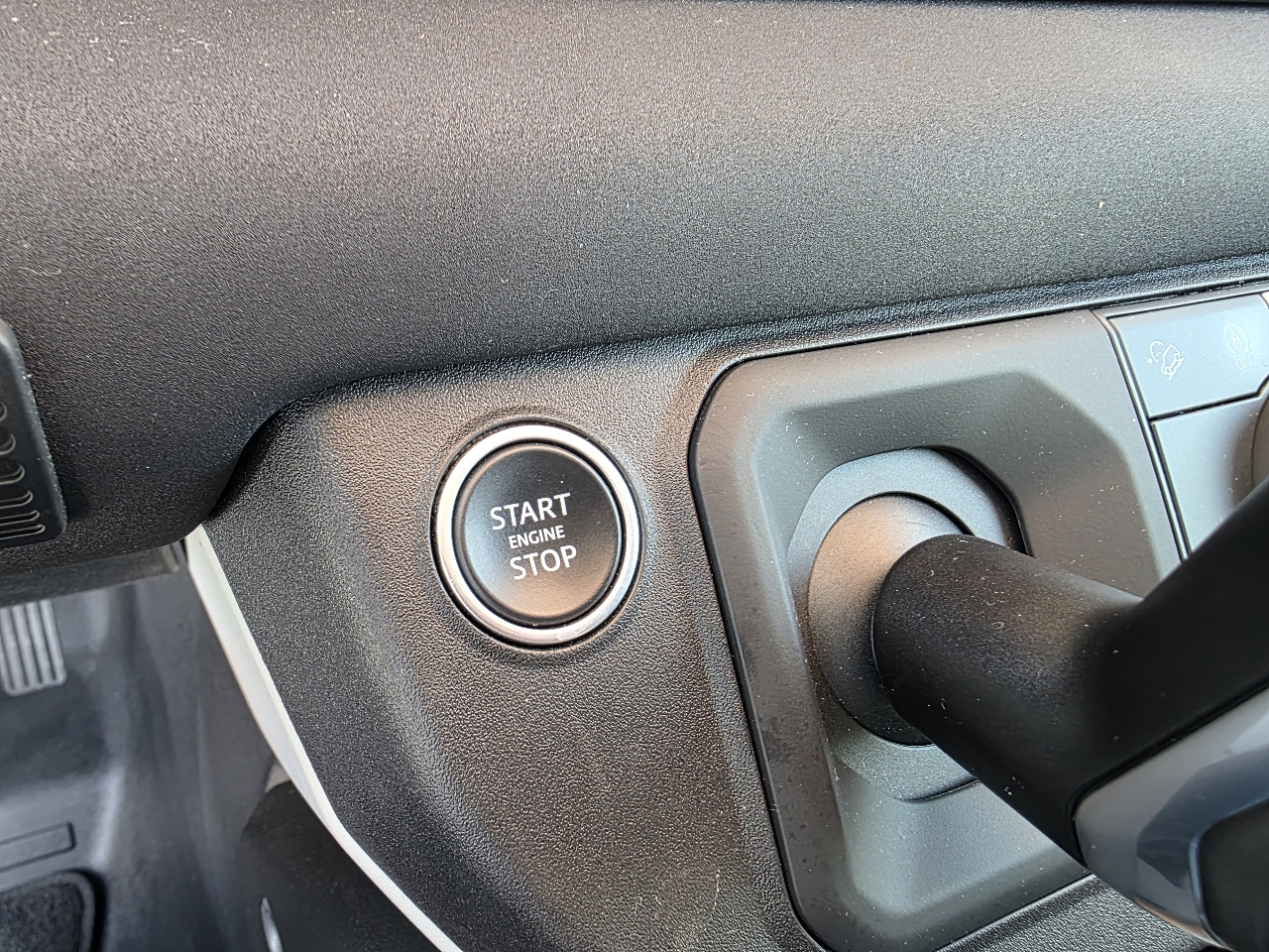 Land Rover Defender  2022