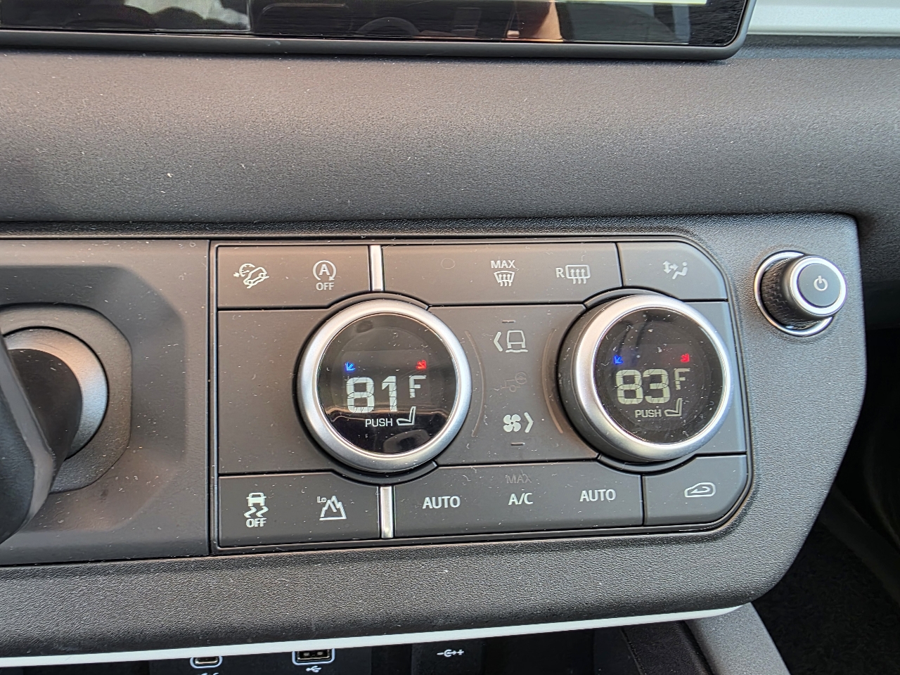 Land Rover Defender  2022