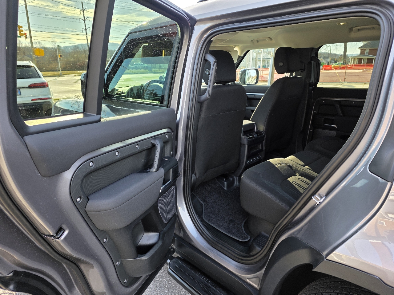 Land Rover Defender  2022