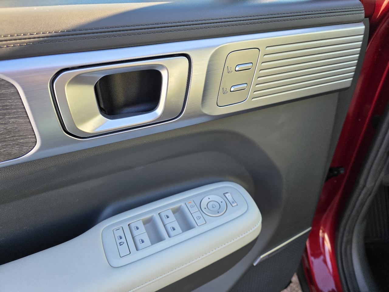 Hyundai Santa Fe Hybrid  2024