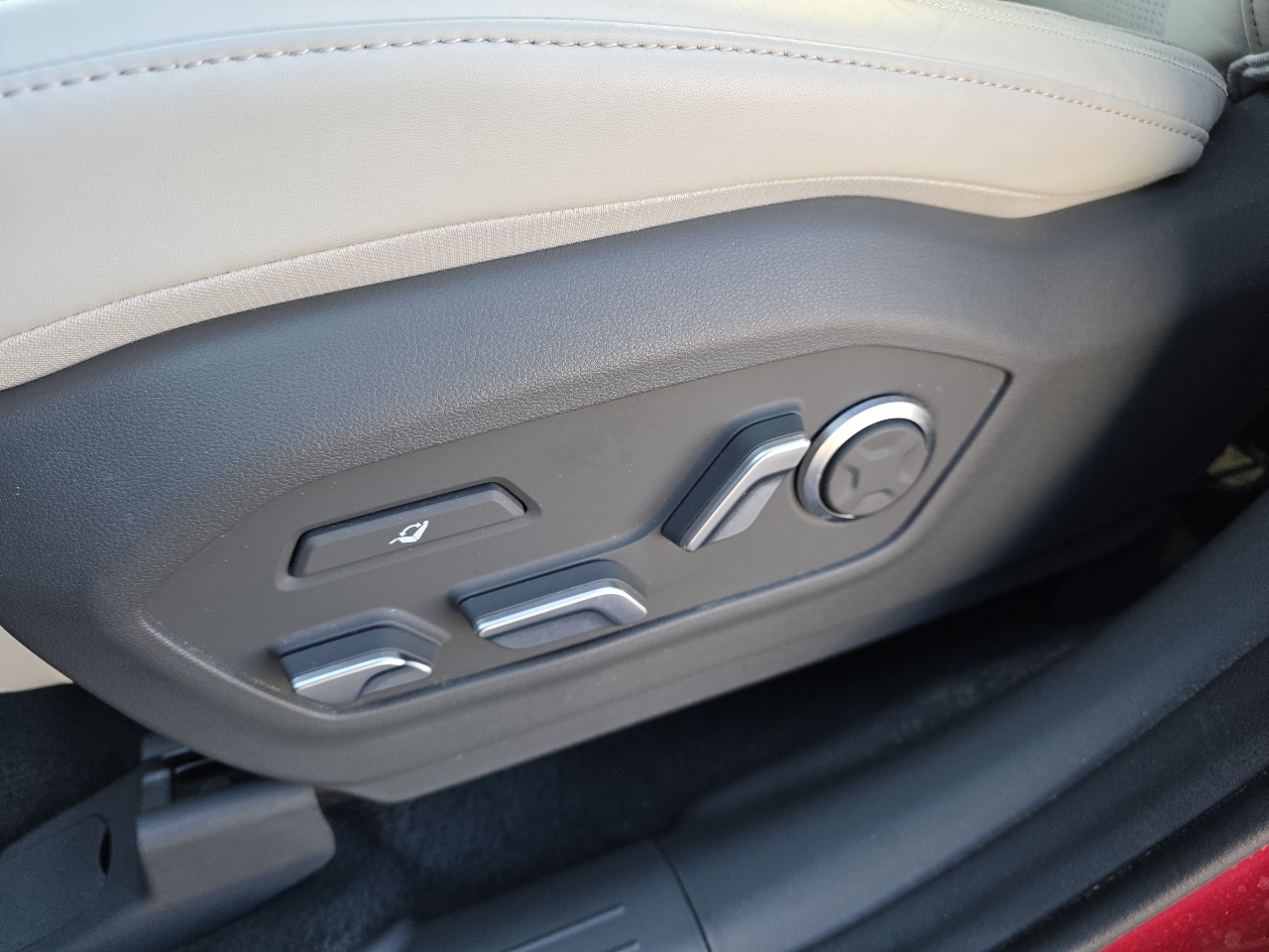 Hyundai Santa Fe Hybrid  2024