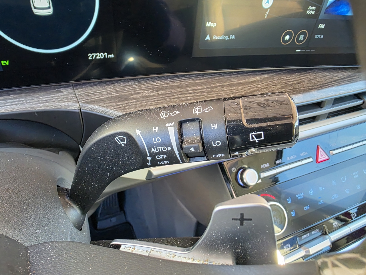 Hyundai Santa Fe Hybrid  2024