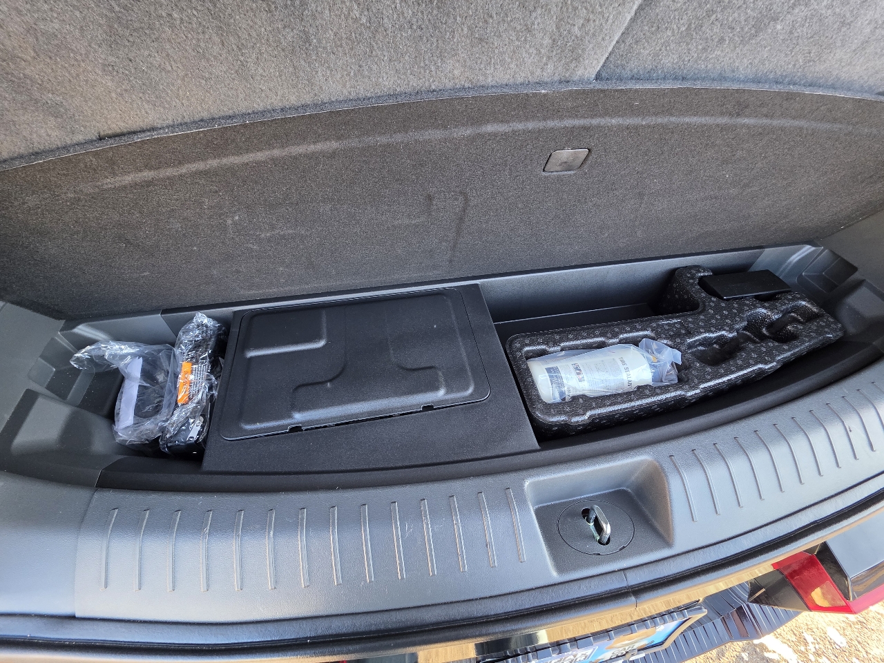 Hyundai Santa Fe Hybrid  2024