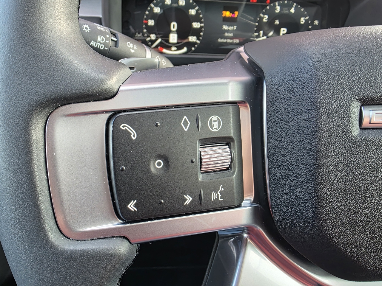 Land Rover Discovery  2024