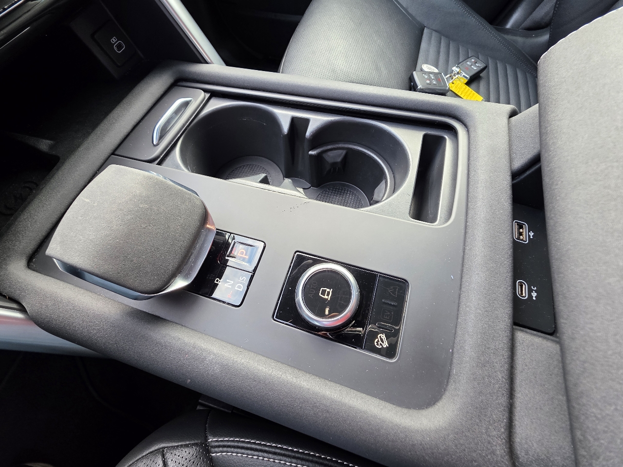 Land Rover Discovery  2024