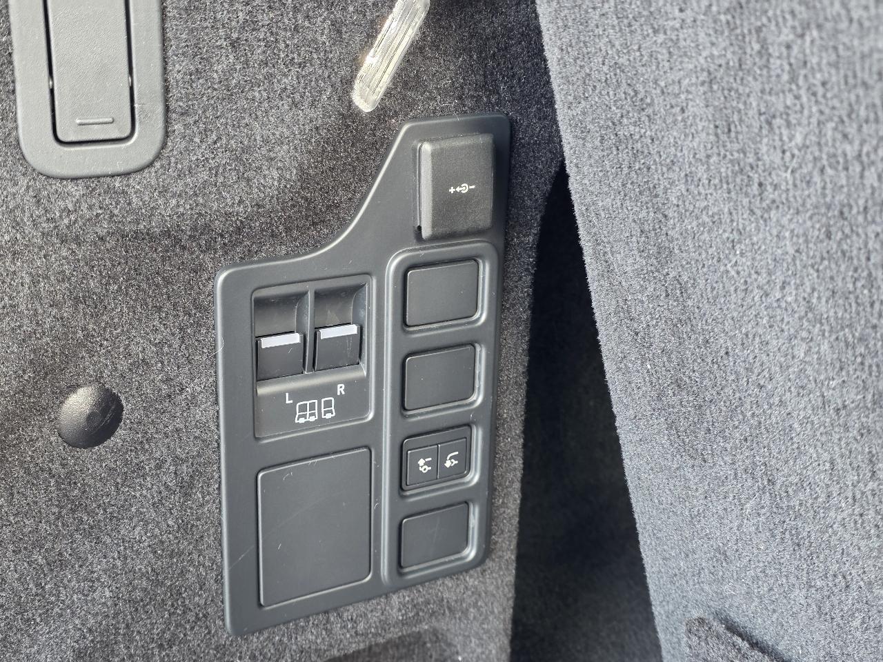 Land Rover Discovery  2024