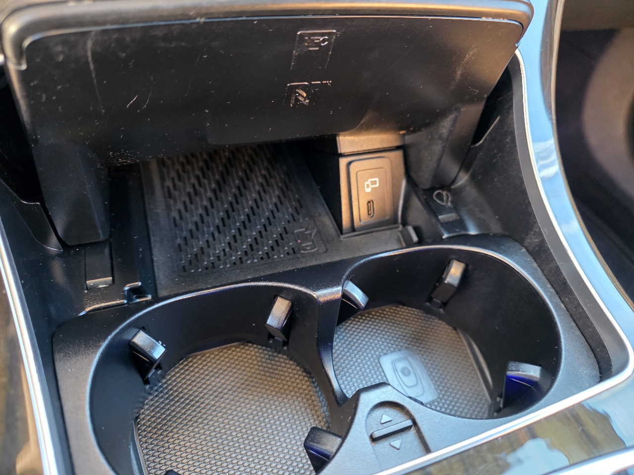 Mercedes-Benz GLC-Class  2020