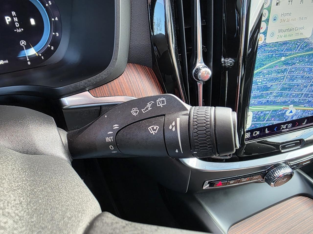 Volvo V60 Cross Country  2023