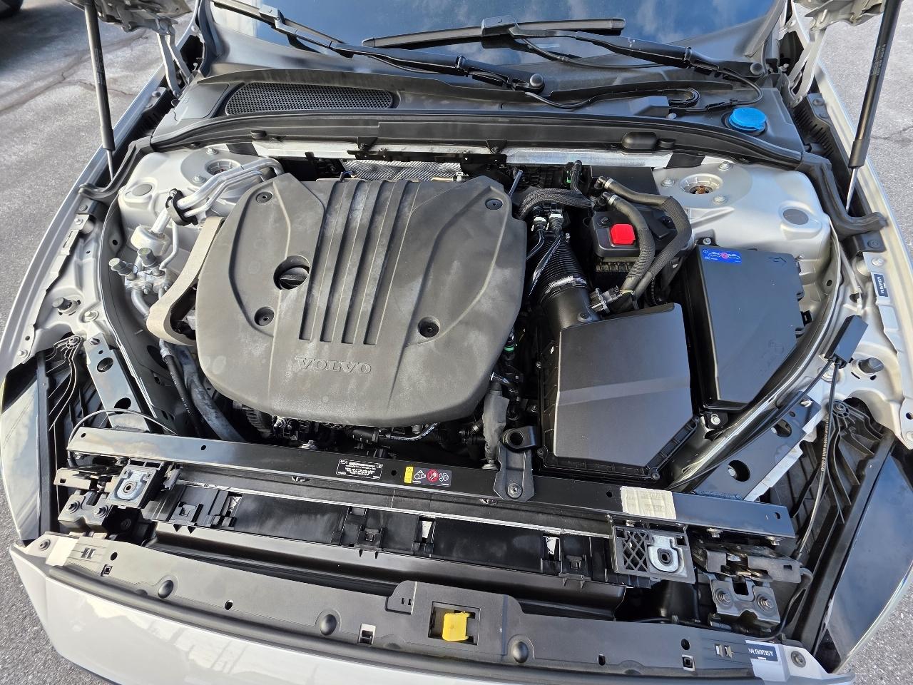 Volvo V60 Cross Country  2023