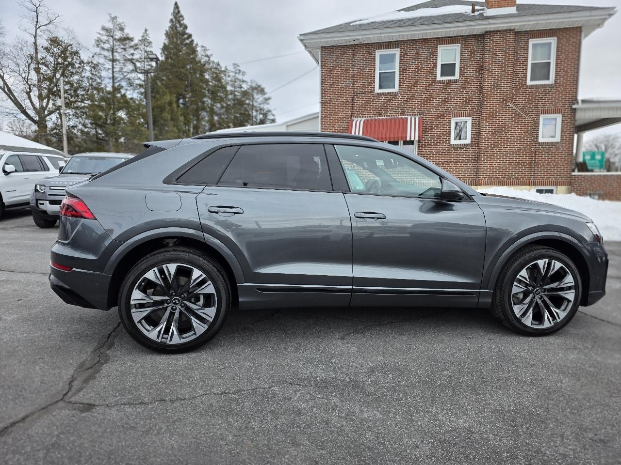 Audi Q8  2024