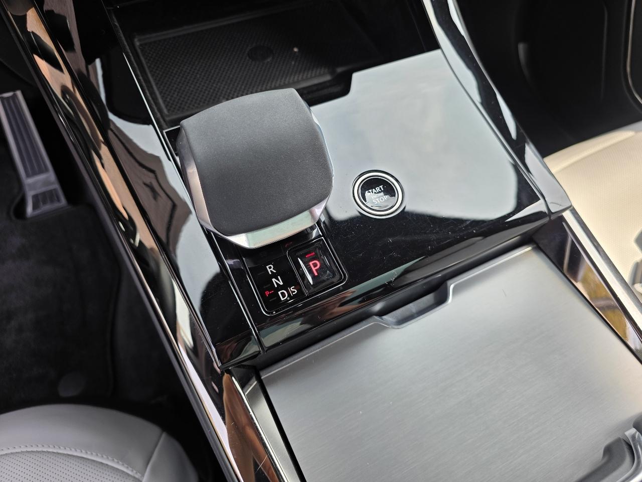 Land Rover Range Rover Sport  2024