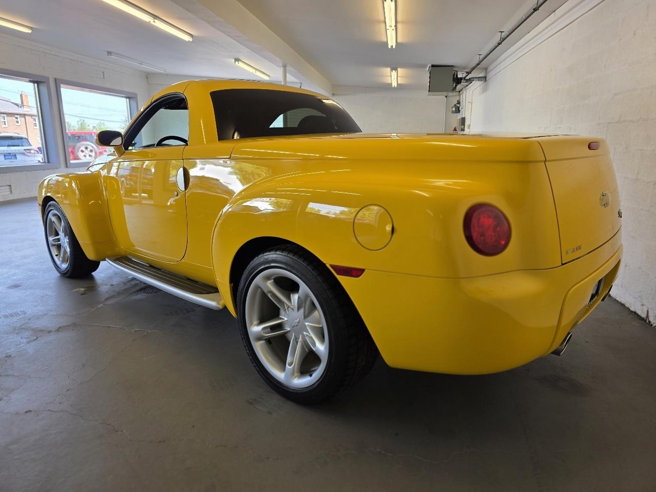 Chevrolet SSR  2003