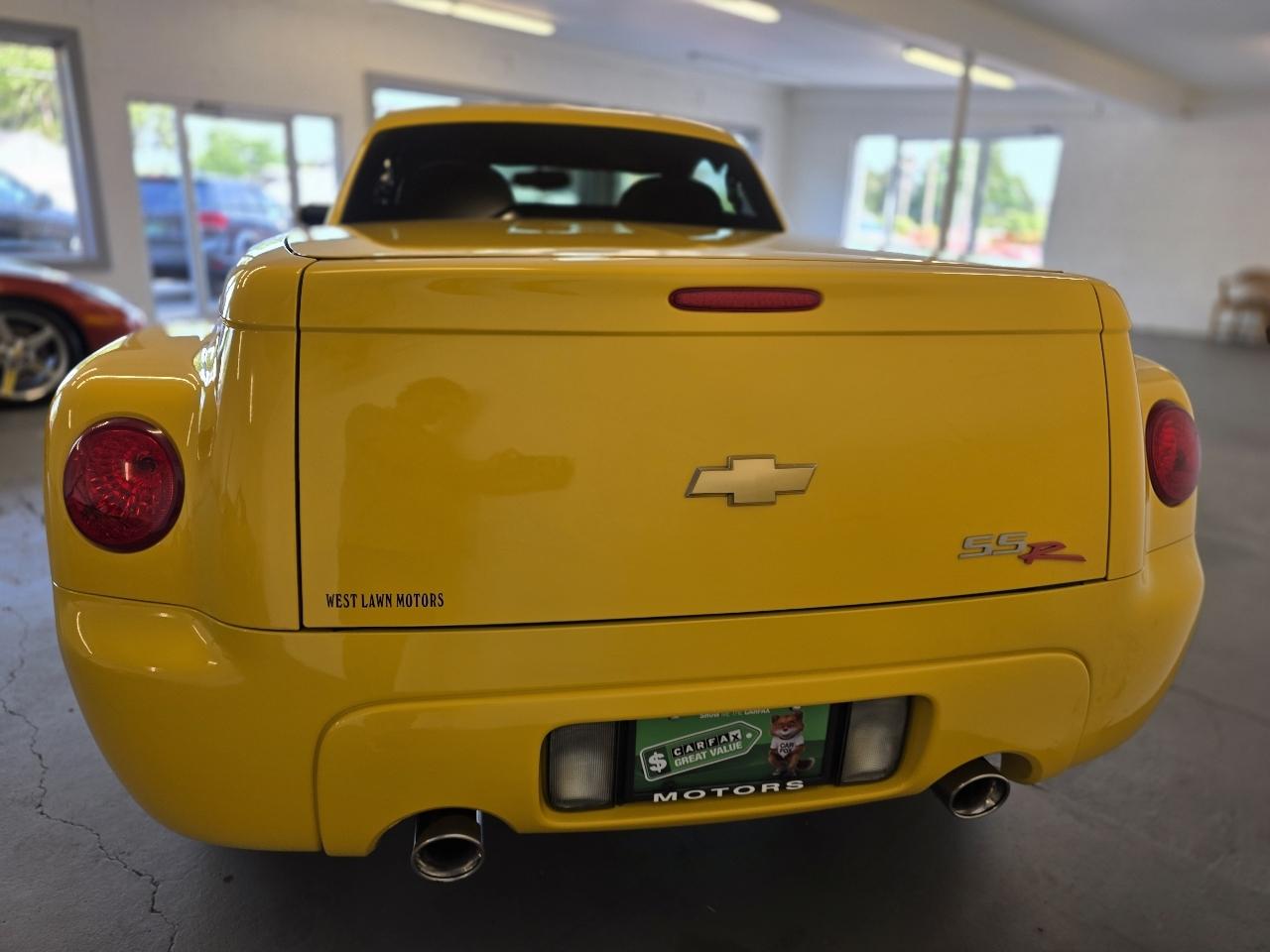 Chevrolet SSR  2003