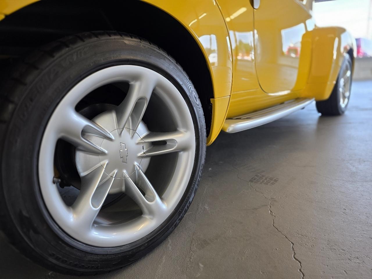 Chevrolet SSR  2003