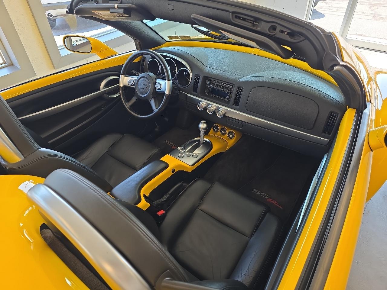 Chevrolet SSR  2003