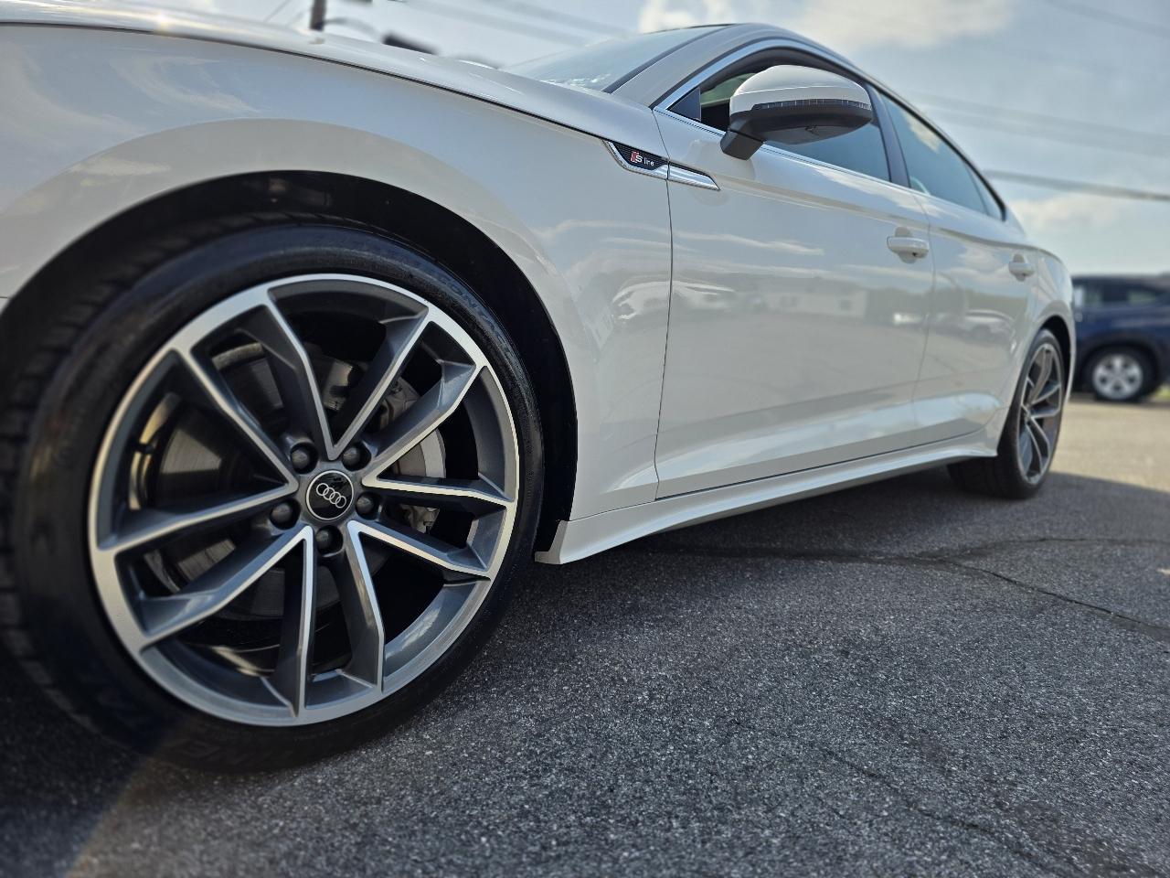 Audi A5  2023