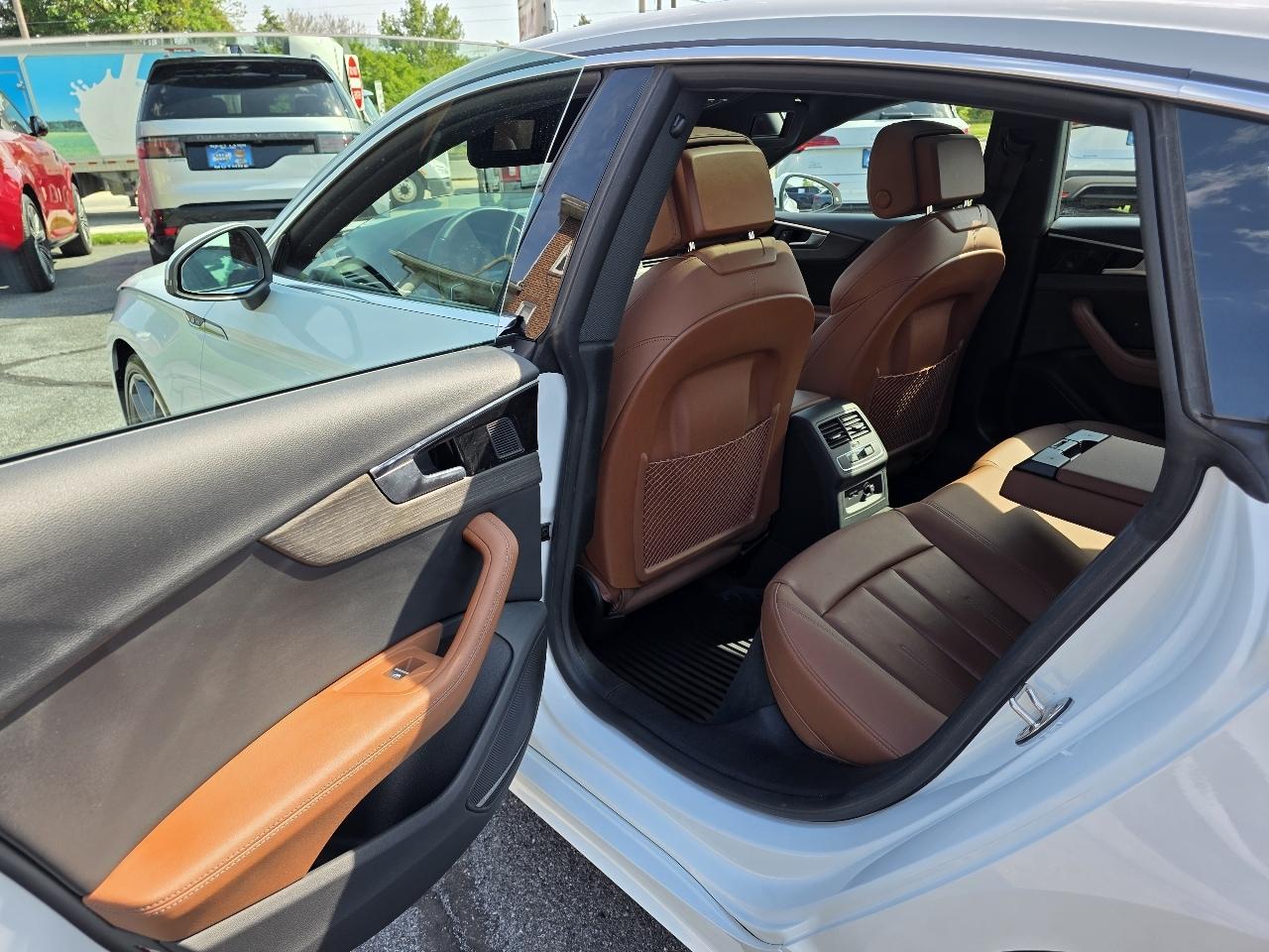 Audi A5  2023