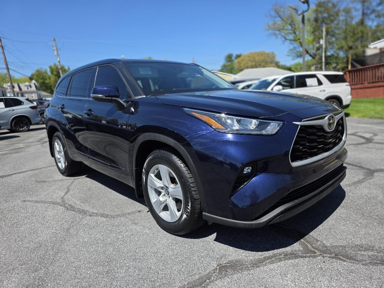 2020 Toyota Highlander LE