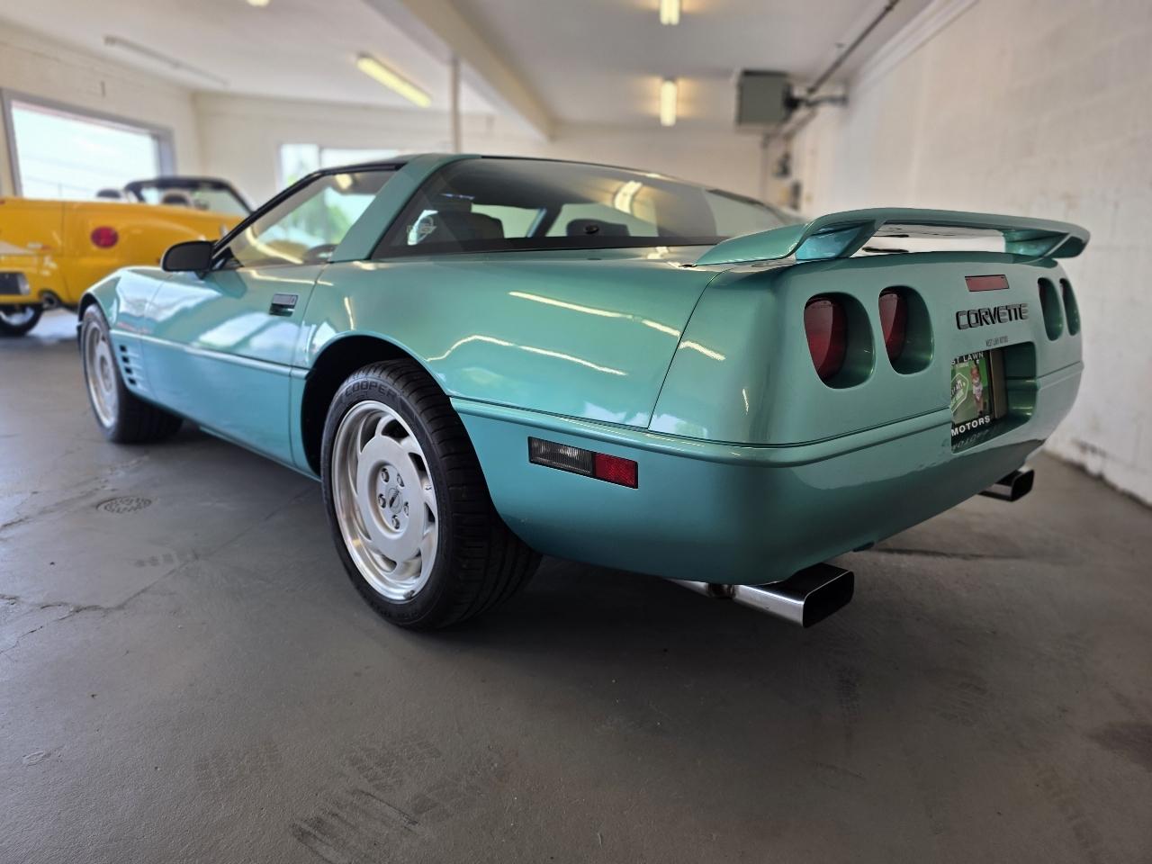 Chevrolet Corvette  1991