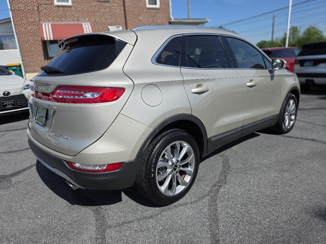 Lincoln MKC  2017
