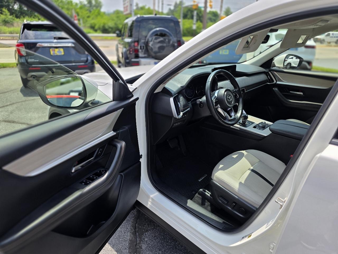 Mazda CX-90  2024