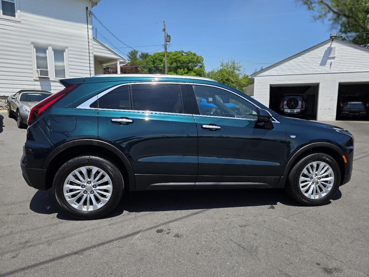 Cadillac XT4  2024