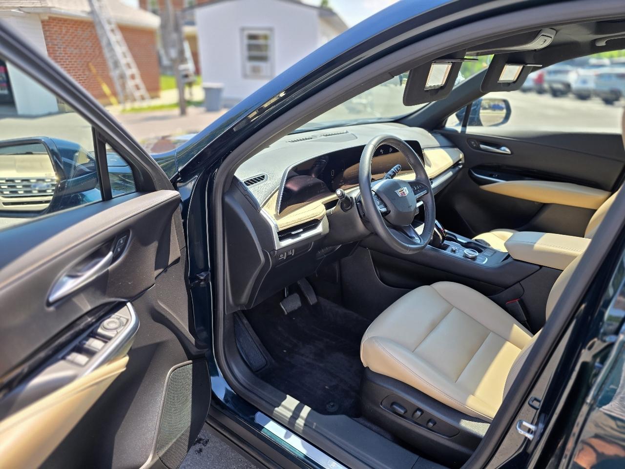 Cadillac XT4  2024