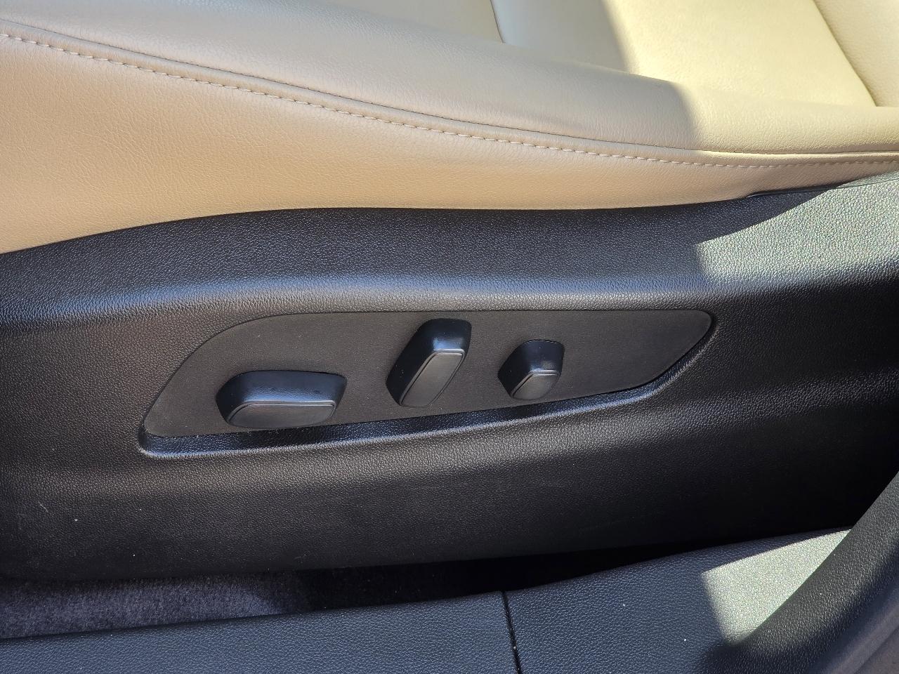 Cadillac XT4  2024