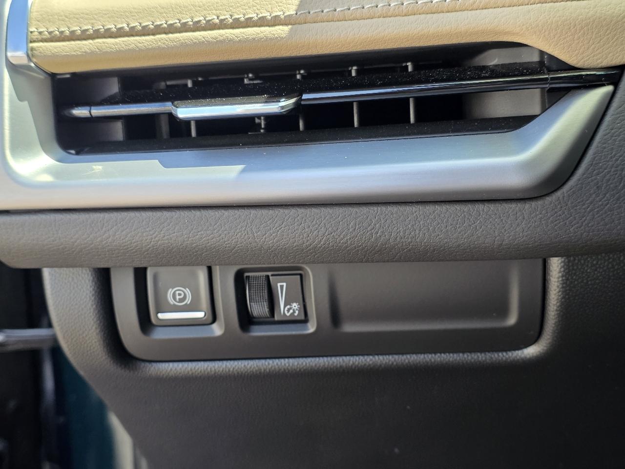 Cadillac XT4  2024