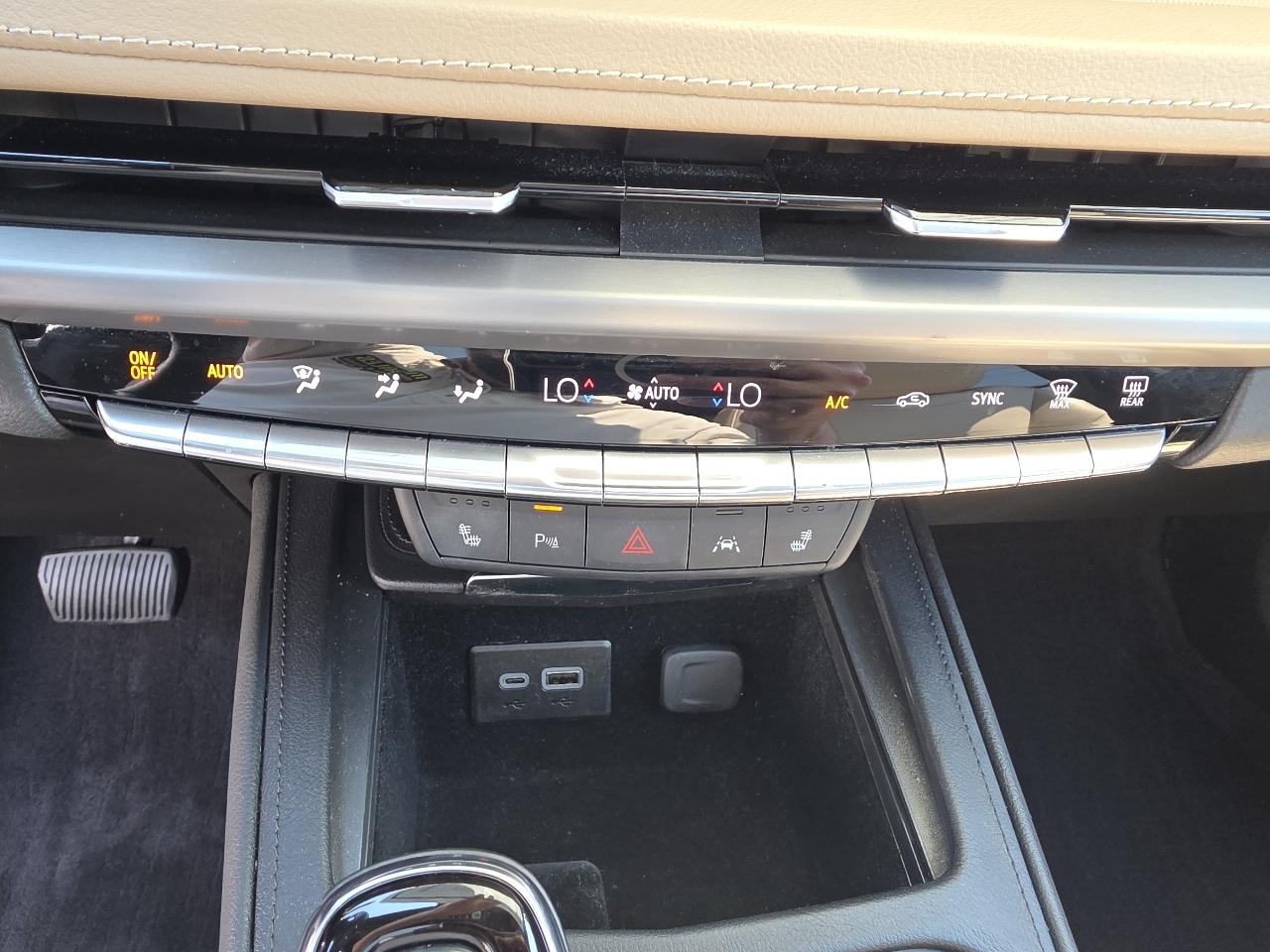 Cadillac XT4  2024