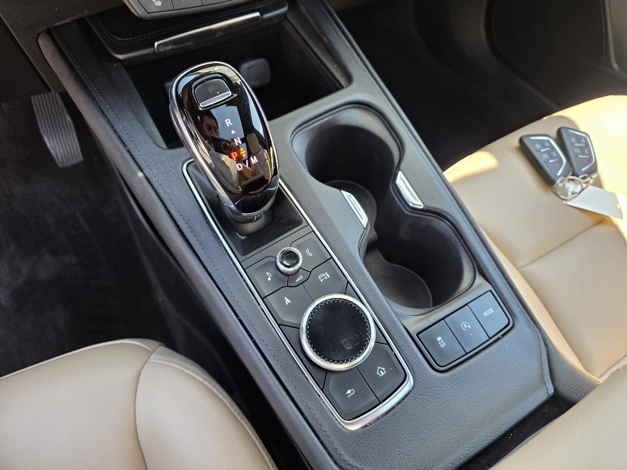 Cadillac XT4  2024